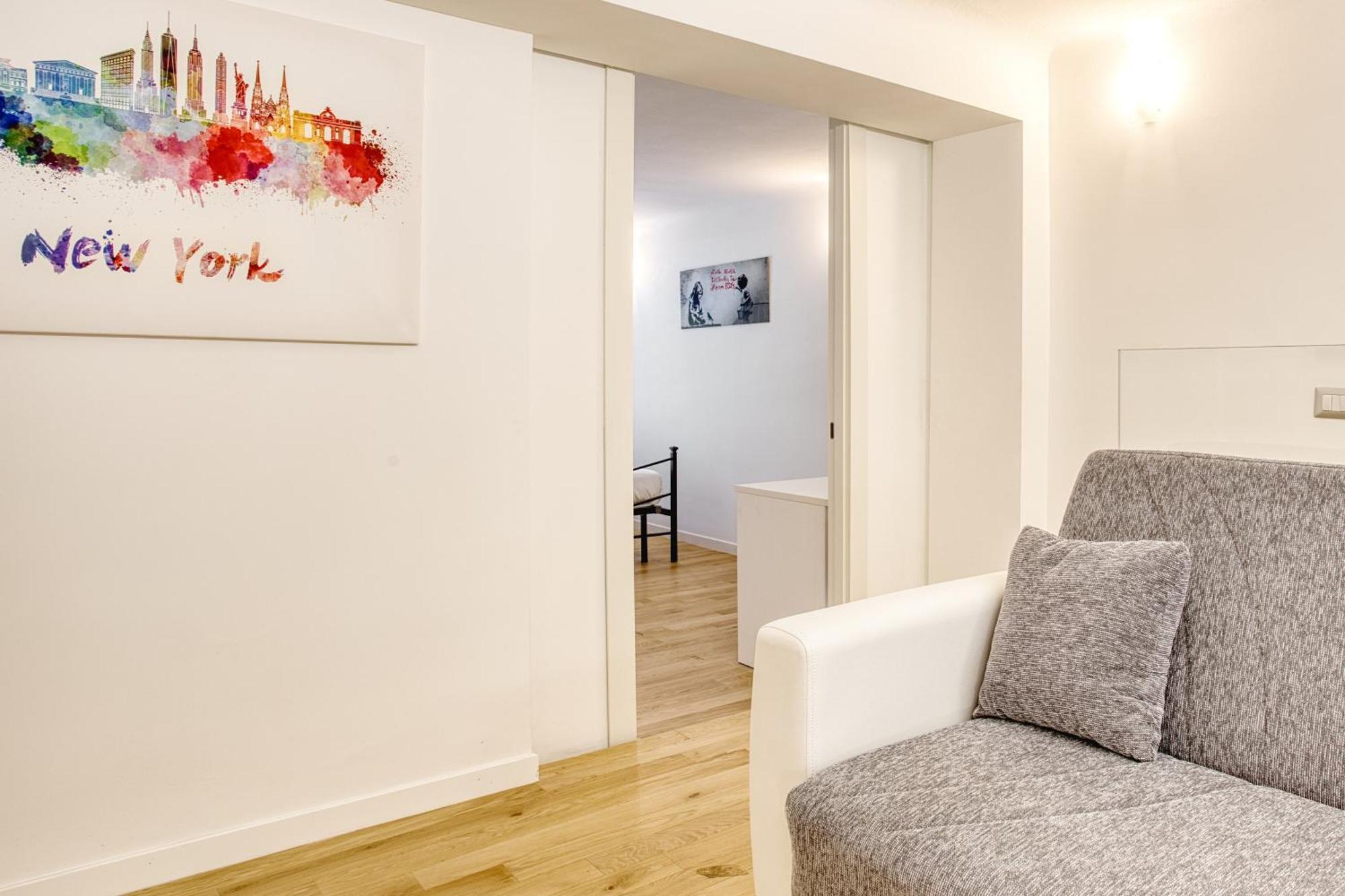 Walk To Navigli - Via Gola - 2 Bedrooms Apt Милан Экстерьер фото