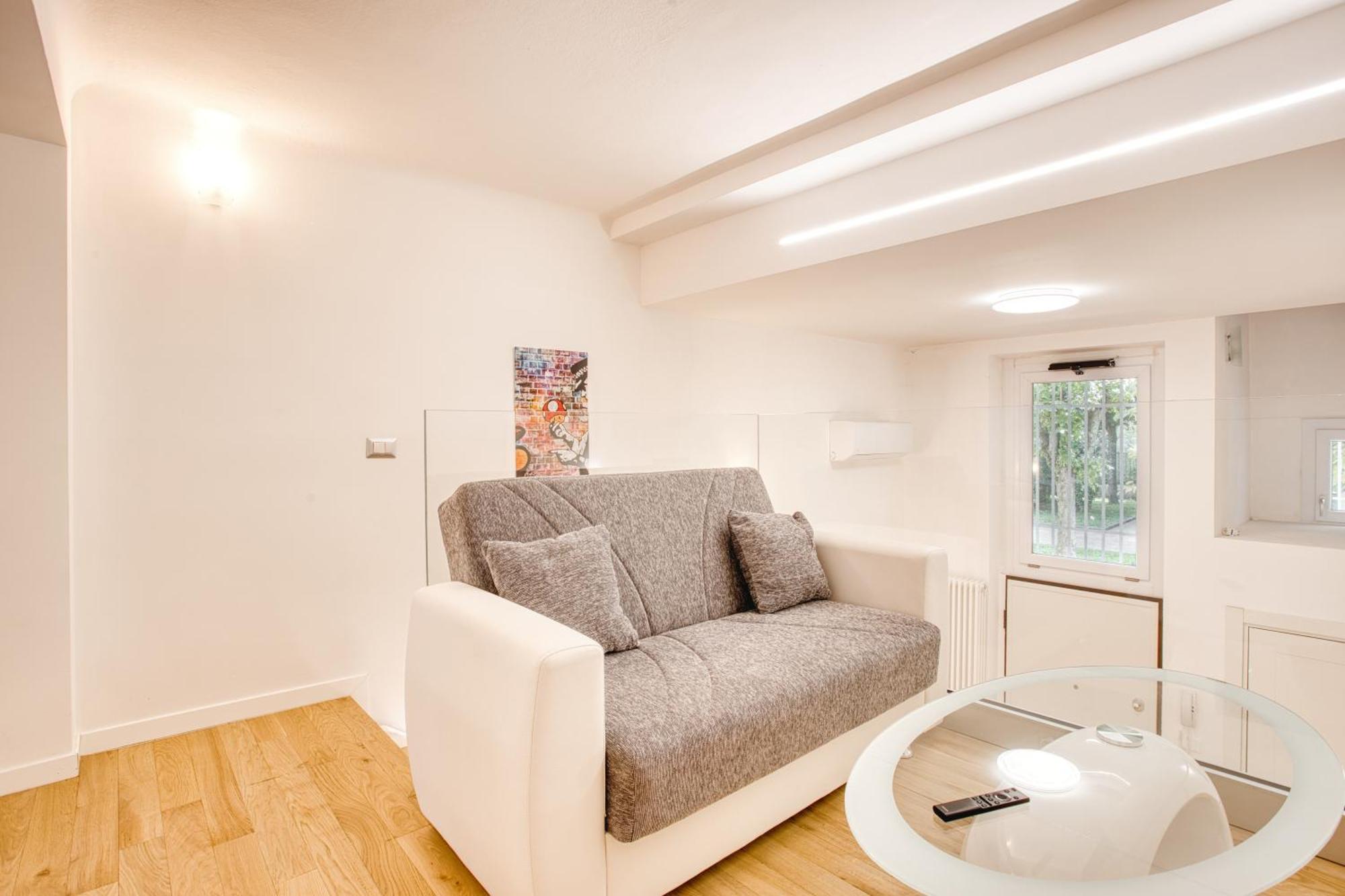 Walk To Navigli - Via Gola - 2 Bedrooms Apt Милан Экстерьер фото